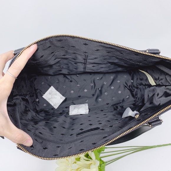 ❗️SALE❗️Kate Spade Cameron Pocket Tote - Picture 7 of 7